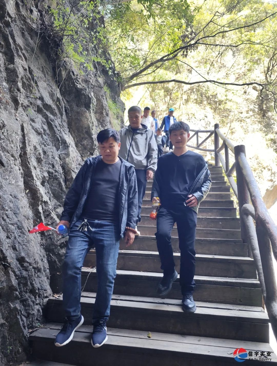 信宇腾远春日团建：峡谷春秦风楚韵，信宇人聚力凝心